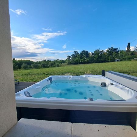 Gite De Charme Spa Privatif L'Oustau Di Tonin Malaucène المظهر الخارجي الصورة