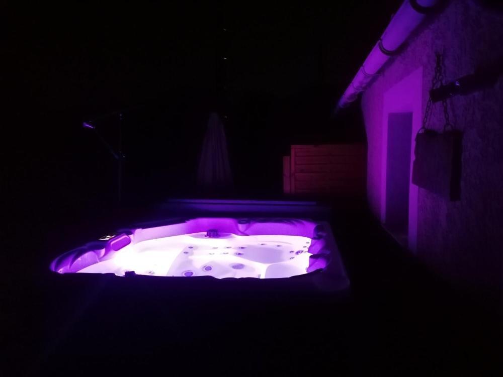 Gite De Charme Spa Privatif L'Oustau Di Tonin Malaucène المظهر الخارجي الصورة